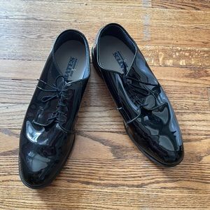 Men’s bates size 13 dress glossy black shoes